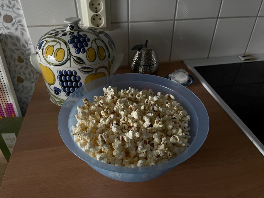 Kulhollinen popcorneja kirjagramin kesäkisa haasteeseen